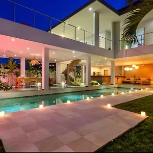 Turquoise Villa